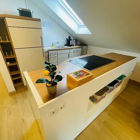 Klimatisierte In Seenaehe