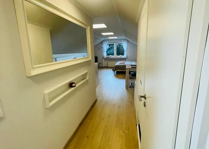 Klimatisierte In Seenaehe Daire *