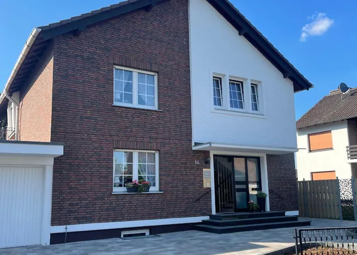 Klimatisierte In Seenaehe Daire *